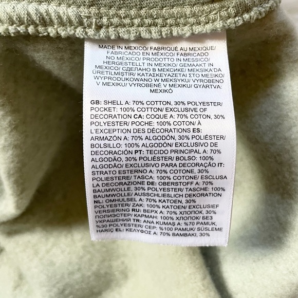 The North Face Women’s Crop Joggers In Tea Green - Picture 4 of 7